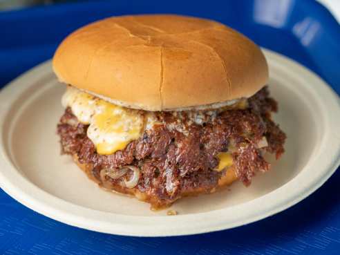 Goldburger Los Feliz by @TheInfatuation