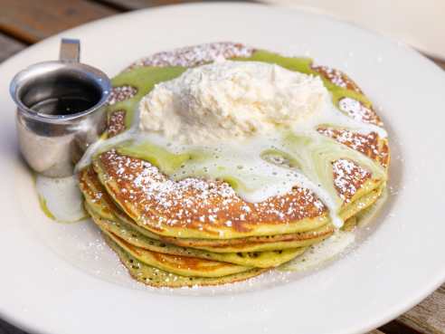 Bea Bea's by Jakob Layman