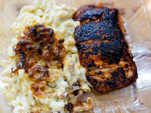 Black Nile Seafood & Soul Food Food truck by @TheInfatuation
