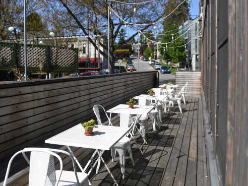 Petoskey's by @TheInfatuation