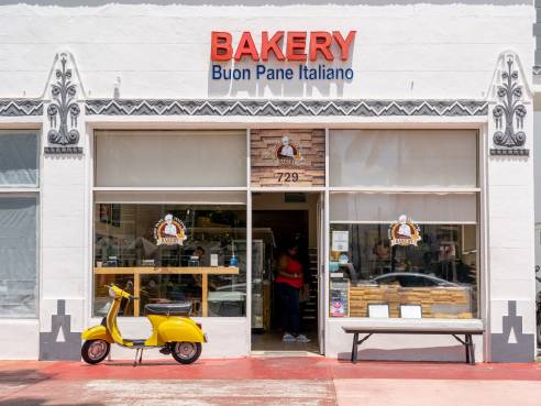 De Lucia Bakery Buon Pane Italiano by @TheInfatuation