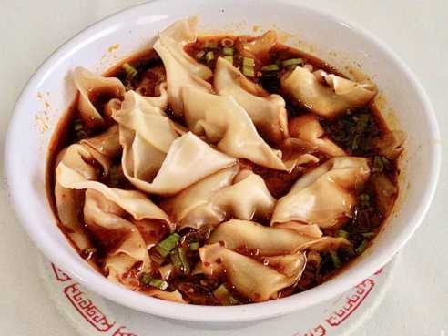 Yang Chow Restaurant by @TheInfatuation