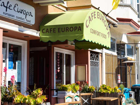 Cafe Europa by Suse Lacocque