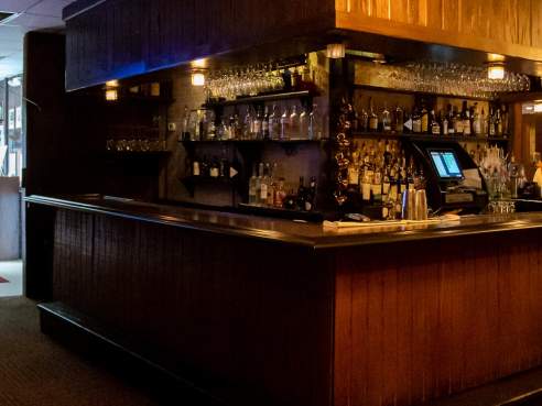 Captain's Tavern Restaurant by Tasty Planet