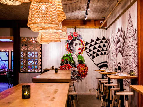 Flores by Krescent Carasso