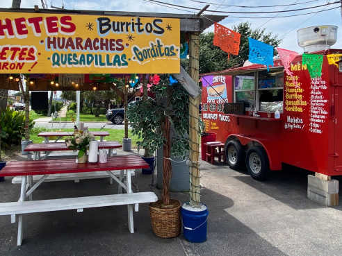 Machetes “Doña Leova” by Raphael Brion