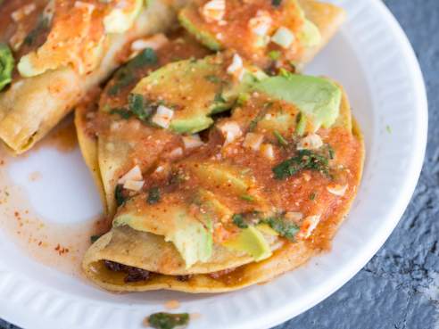 Mariscos Jalisco by Jakob Layman