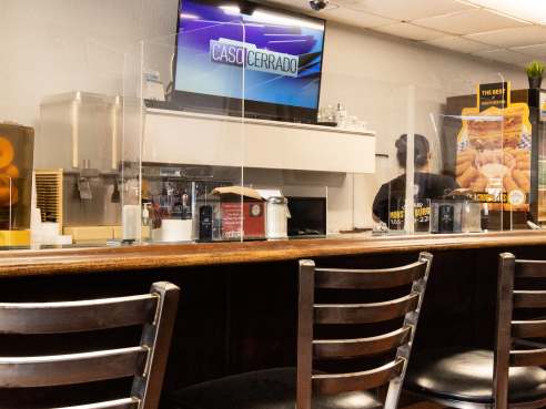 Odaly's Delight Café by Cleveland Jennings