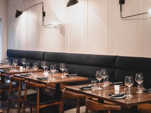 Perla by Max Grudinski