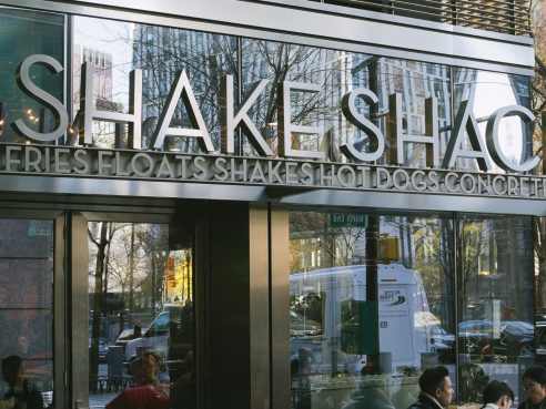 Shake Shack Battery Park City by @TheInfatuation