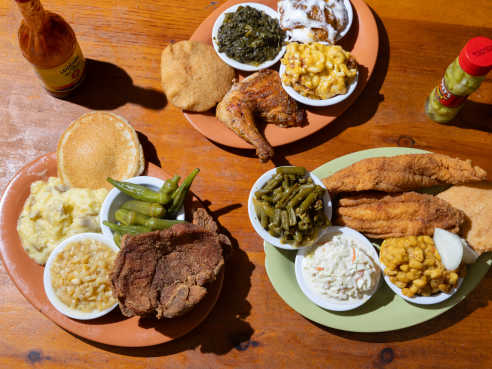 Silver Sands Café by Kelli Dirks