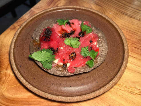 A Tí by Nicolas Zhou