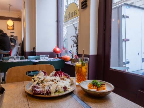 Aube by Jessica Vosges