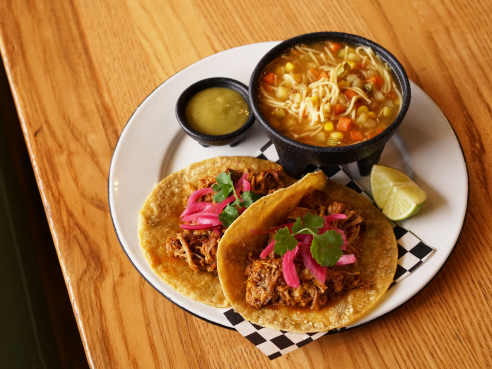 Cochinita & co. by Vivian Leba