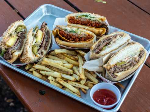 Cuantas Hamburguesas by Richard Casteel