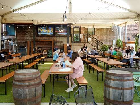 Streetcar Taps & Garden by Adam Sloan, Soundtrack My Drink