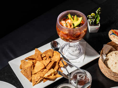 Epazote Mexican Restaurant by Cleveland Jennings / @eatthecanvasllc