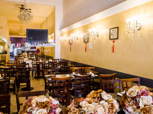 Bund Shanghai Restaurant by Brit Finnegan