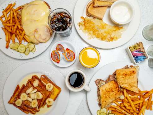 Fishtown Diner by NICOLE GUGLIELMO