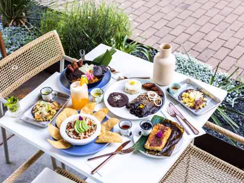 Veracruz Fonda and Bar by Richard Casteel