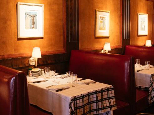 Gibsons Bar & Steakhouse by Sandy Noto