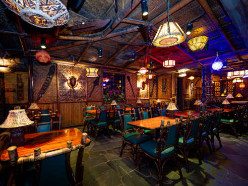 MAI-KAI Restaurant and Polynesian Show by Ryan Pfeffer