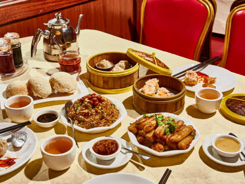 Hong Kong Lounge by Erin Ng
