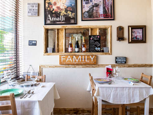IL Paesano Italian Gourmet Food and Wine Market by Cleveland Jennings