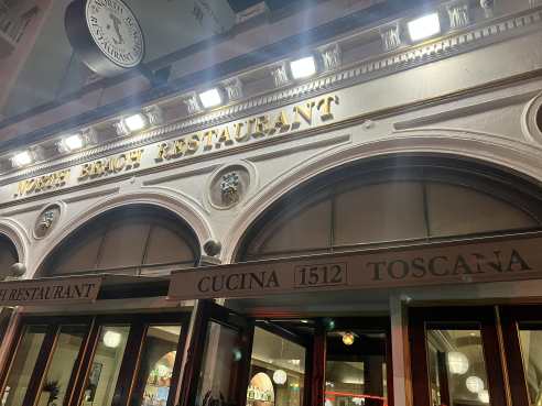 North Beach Restaurant by Patrick Wong