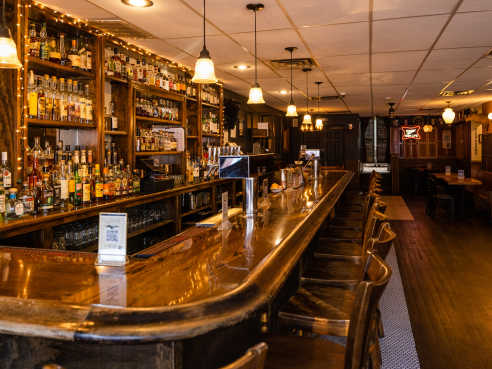 Lloyd by Lloyd Whiskey Bar
