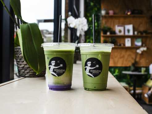 Konveni Matcha Café by Aleksandra Boruch