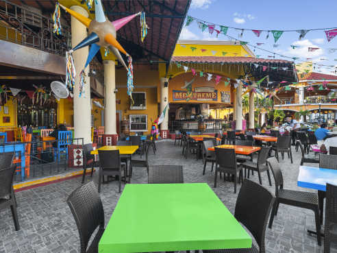 Restaurante Mextreme by Gavin Higgins