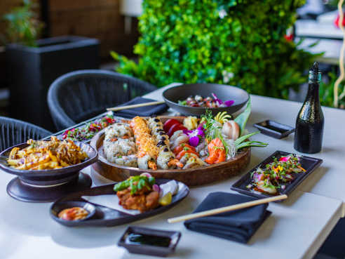 Mizu Izakaya by Dana Valletti