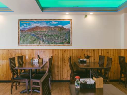 lhasa fresh food by Noah Devereaux