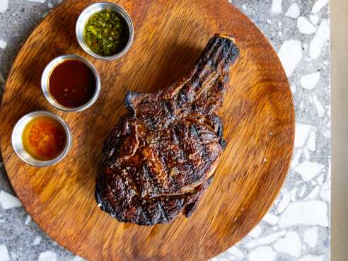 Orilla Bar & Grill by Cleveland Jennings / @eatthecanvasllc