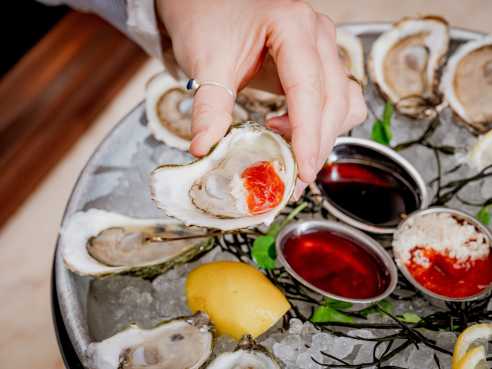 Pearl and Mary Oyster Bar by @TheInfatuation