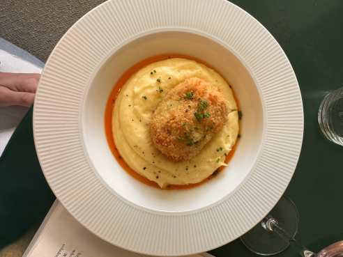 Pomme Eatery by Tiffany Yannetta