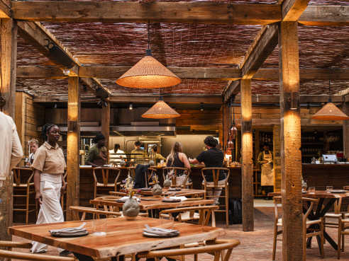 PYRO Restaurant by Aleksandra Boruch