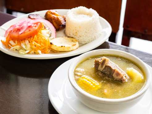 Rincon Antioqueño by CLEVELAND JENNINGS / @EATTHECANVASLLC