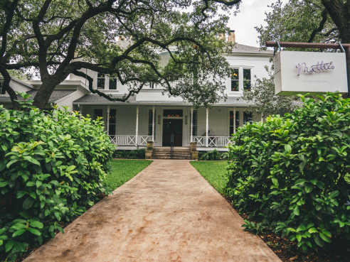 Mattie's by Roger Ho