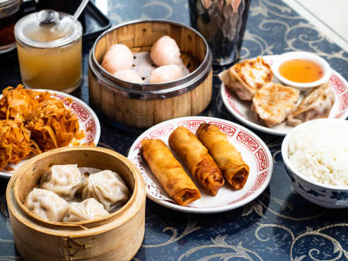 Sang's Chinese Food and Dim Sum by Cleveland Jennings