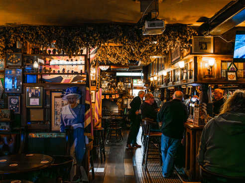 The Heron Bar & Thai Restaurant by Aleksandra Boruch