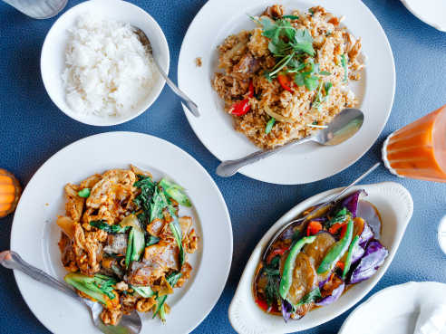 Vieng Thai by Liz Silva