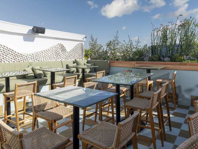 Deckman's NORTH Park at 3131 by Paul Papanek