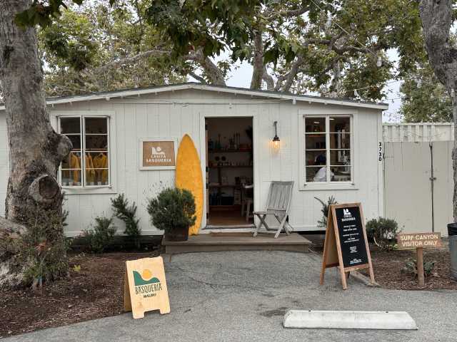 Casita Basqueria by Sylvio Martins