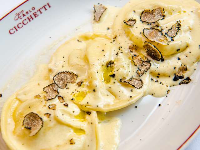 San Carlo - Knightsbridge by Aleksandra Boruch