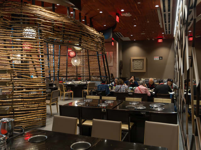 Haidilao Hot Pot Irvine by Matt Gendal