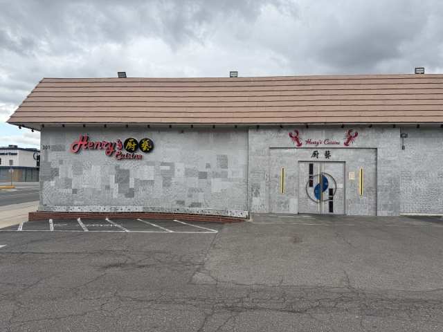 Henry's Cuisine by Andrew Ryce