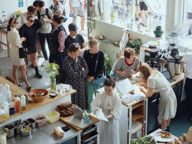 Lille Bakery by Maya Matsuura