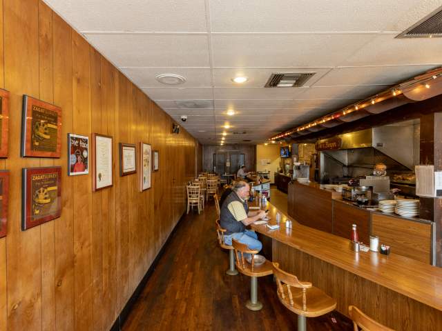 Pie 'n Burger by Jakob Layman